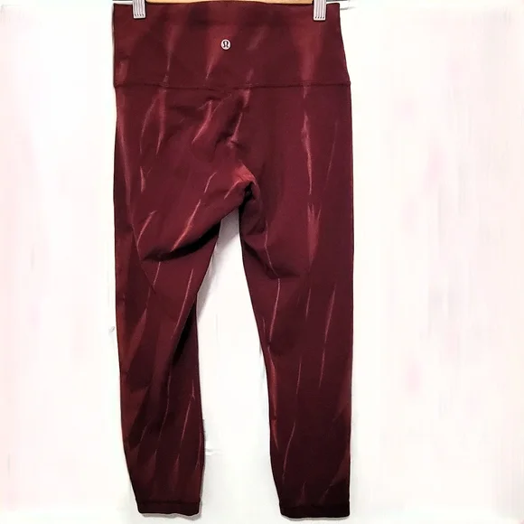 Lululemon Wunder Train High-rise Crop 23” Red Merlot Printed Everlux Size 6 - Picture 4 of 7